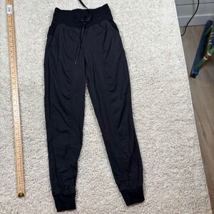 Lululemon Beyond the Studio Jogger Womens 0 Black Excellent Textured Pinstripe